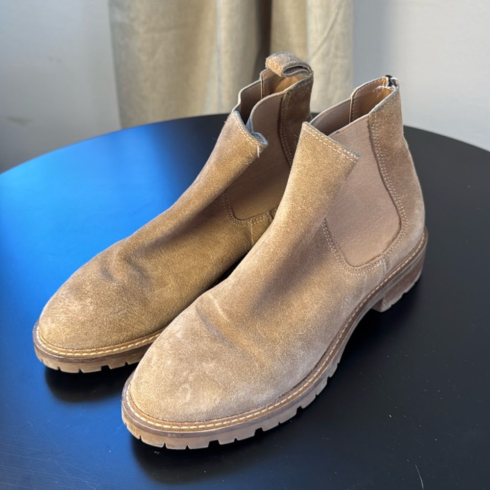 Steve Madden women’s boots size 7